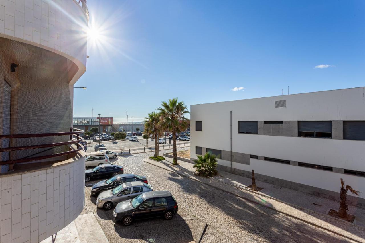 Joivy Deluxe Apt With Terrace In Costa Da Caprica Кошта-да-Капарика Экстерьер фото